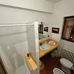 Cascina La Maddalena Bed & Wine Çiftlik konaklama *