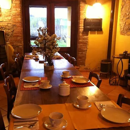 Farm stay Cascina La Maddalena Bed & Wine *