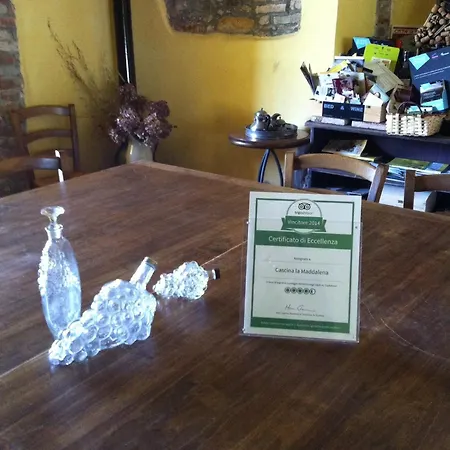 Farm stay Cascina La Maddalena Bed & Wine *