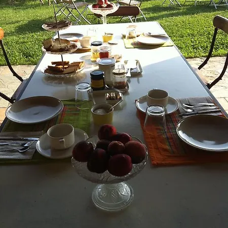 Cascina La Maddalena Bed & Wine Farm stay