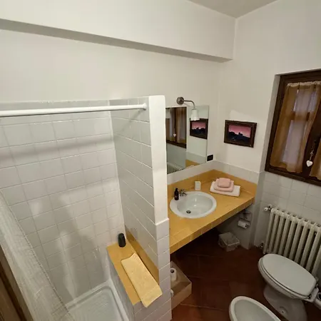 Cascina La Maddalena Bed & Wine Çiftlik konaklama *