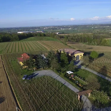 Cascina La Maddalena Bed & Wine *