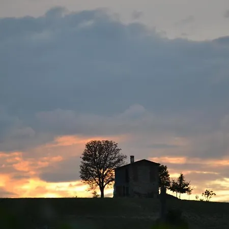 Cascina La Maddalena Bed & Wine *