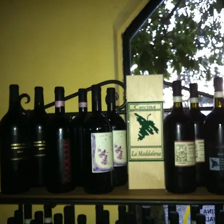 Cascina La Maddalena Bed & Wine