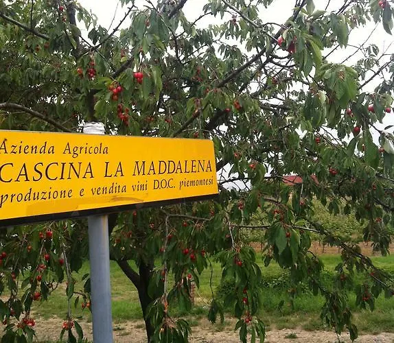 Cascina La Maddalena Bed & Wine *