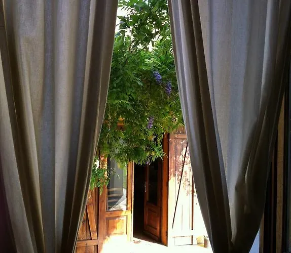 Cascina La Maddalena Bed & Wine