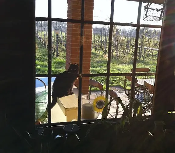 Cascina La Maddalena Bed & Wine ファームステイ