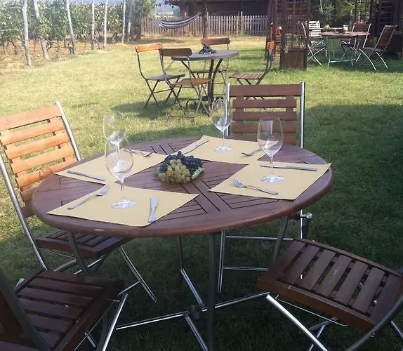 Cascina La Maddalena Bed & Wine