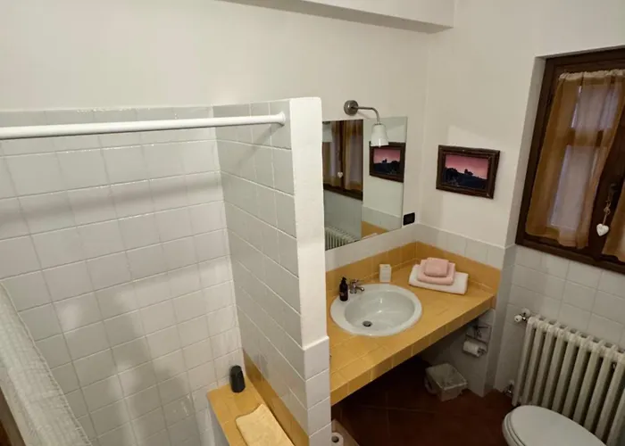 Cascina La Maddalena Bed & Wine ファームステイ *