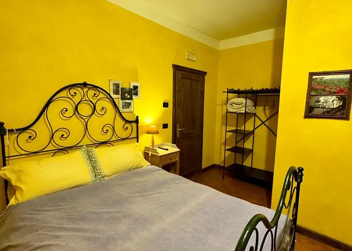 Cascina La Maddalena Bed & Wine *