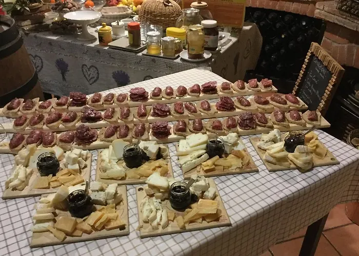 ファームステイ Cascina La Maddalena Bed & Wine