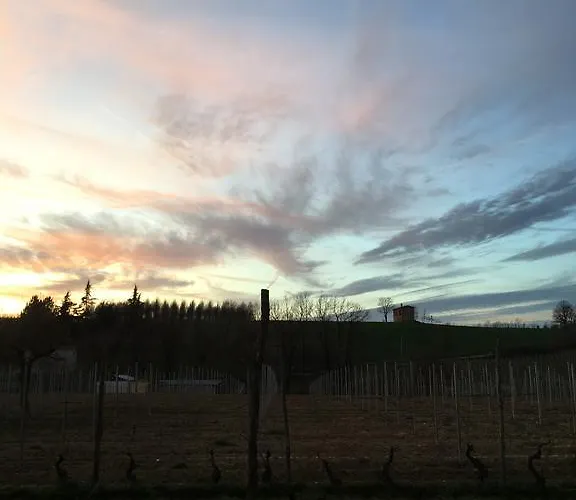 Cascina La Maddalena Bed & Wine * Rocca Grimalda